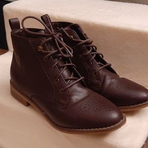 Rocket Dog Burgundy Boots size 7.5